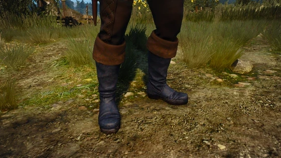 Geralt wearing Condottiere's boots