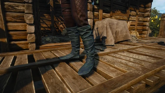 Geralt wearing Trapper's boots